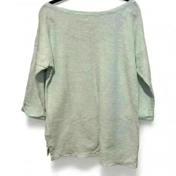 Columbia - Light Green 3/4 sleeve top- women’s Medium - Picture 2 of 4